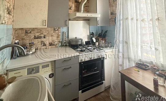 Продажа 4-комн квартиры на вторичном рынке Краснопутиловская ул,  д. 115