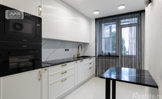 Продажа 4-комн квартиры на вторичном рынке Сестрорецк г, Дубковское ш,  д. 40 к1