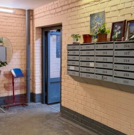 Продажа 2-комн квартиры на вторичном рынке Комендантский пр-кт,  д. 34,  к. 1