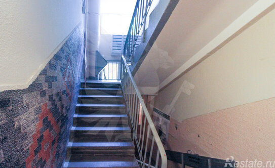 Продажа 2-комн квартиры на вторичном рынке Знаменская улица,  д. 19