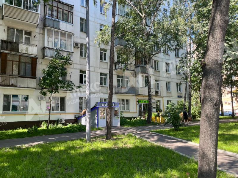 Продажа торгового помещения Правды ул