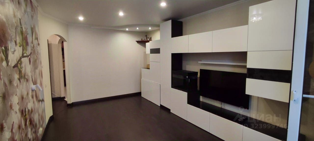 Продажа 2-комн квартиры на вторичном рынке Озерная улица, 29К3