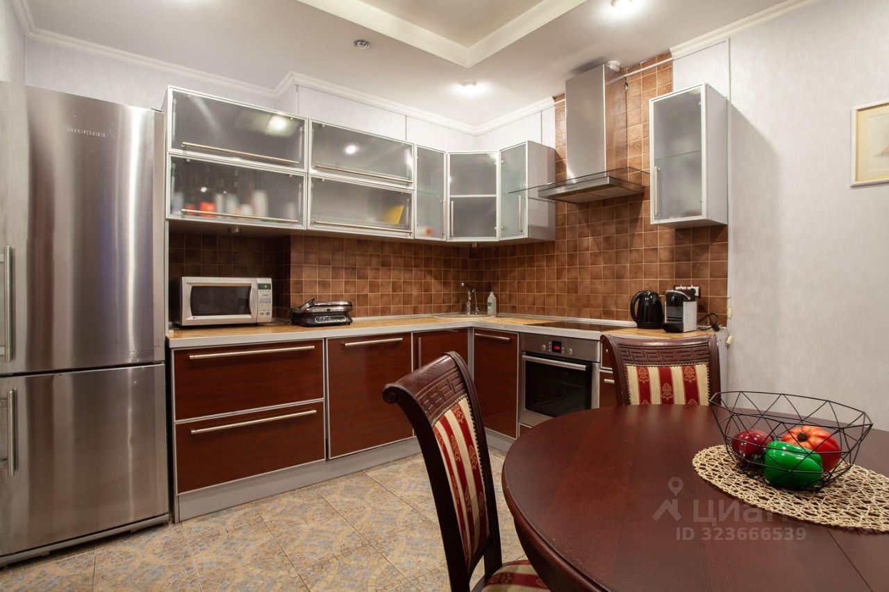 Продажа 3-комн квартиры на вторичном рынке Краснопутиловская улица, 66к2