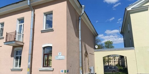 2-комн квартира Железнодорожная улица,  д. 7