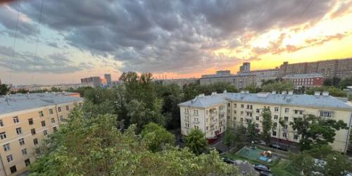 2-комн квартира улица Сайкина,  д. 4