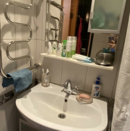 Продажа 1-комн квартиры на вторичном рынке Тельмановское городское поселение, Онежская улица,  д. 7