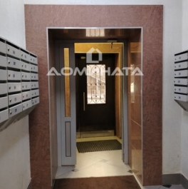 Продажа 2-комн квартиры на вторичном рынке Луначарского пр-кт,  д. 13,  к. 1