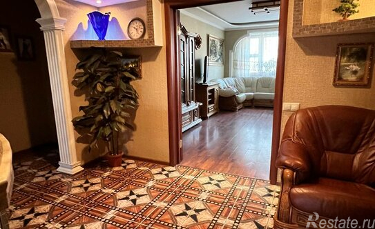 Продажа 4-комн квартиры на вторичном рынке Волжский бульвар,  д. 11