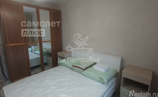 Аренда 2-комн квартиры на вторичном рынке Череповецкая улица,  д. 9/17