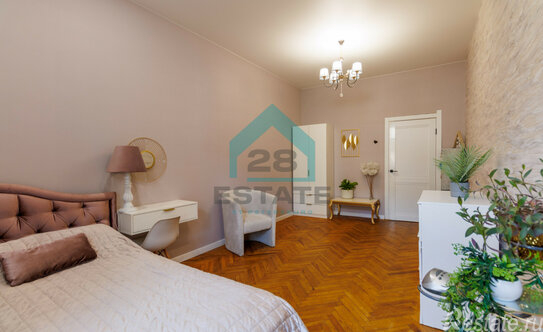 Продажа 3-комн квартиры на вторичном рынке Лермонтовский пр-кт,  д. 30