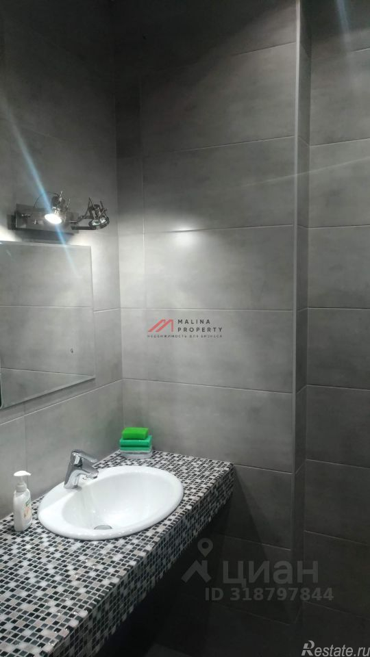 Аренда торгового помещения ул Александры Монаховой,  д. 98,  к. 1