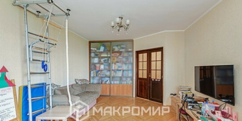 3-комн квартира улица Вересаева,  д. 18