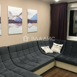 Продажа 2-комн квартиры на вторичном рынке улица Грина,  д. 1 к4