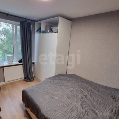 2-комн квартира улица Подводника Кузьмина,  д. 18