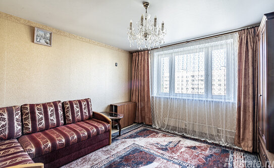 Продажа 3-комн квартиры на вторичном рынке Луганская улица,  д. 7 к1