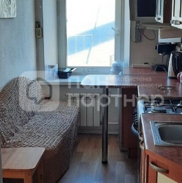 Продажа 3-комн квартиры на вторичном рынке Нейшлотский пер,  д. 7,  к. Л