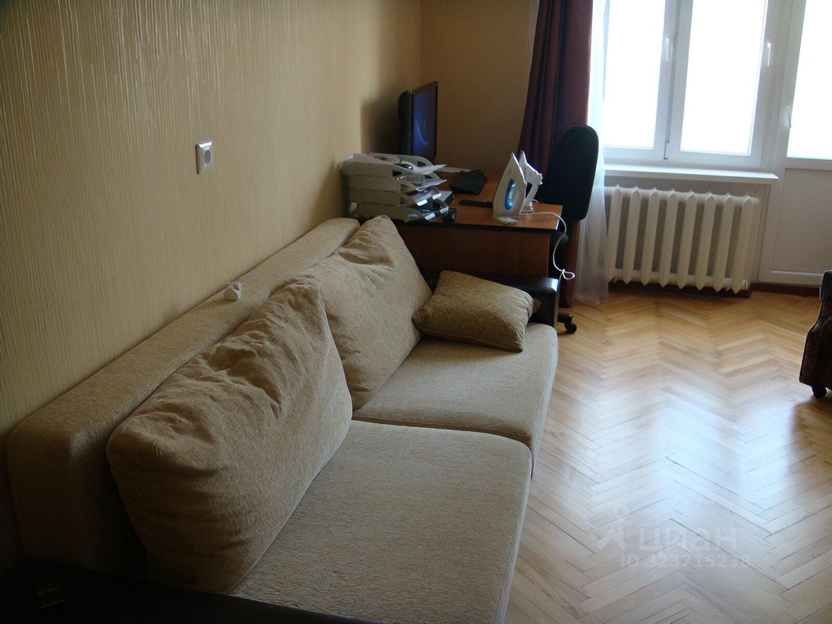 Продажа 2-комн квартиры на вторичном рынке Снежная улица, 8