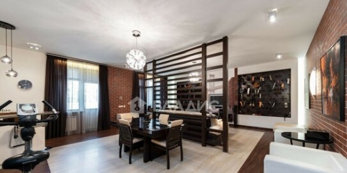 3-комн квартира улица Ивана Бабушкина,  д. 10