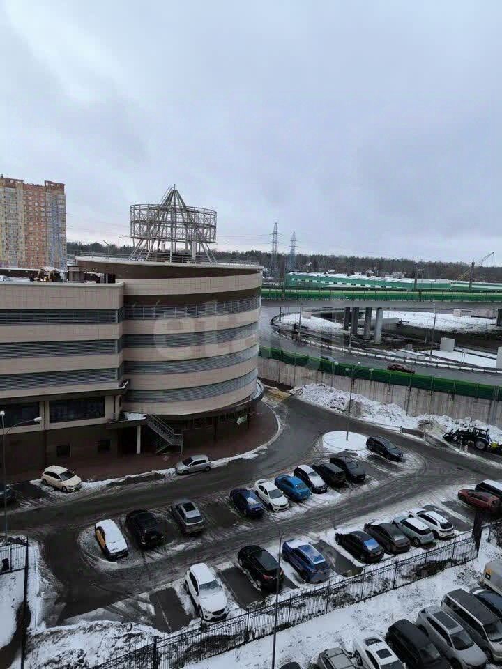 Продажа 1-комн квартиры на вторичном рынке ВНИИССОК пгт, улица Дениса Давыдова, 11