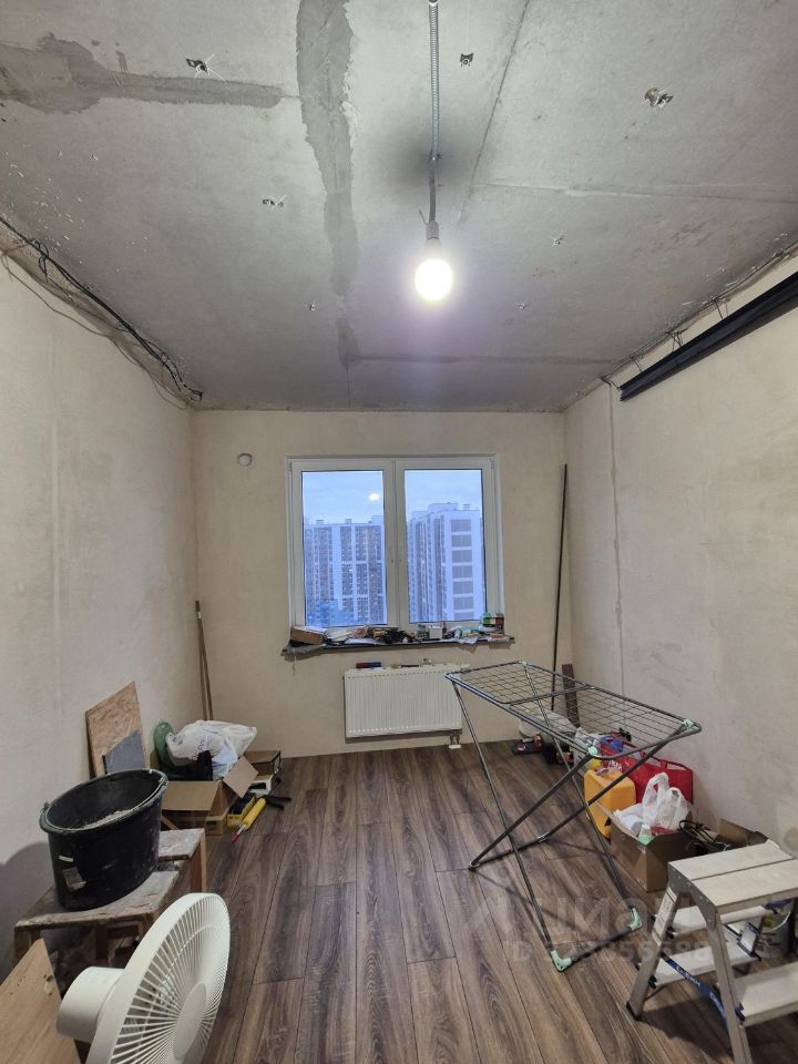 Продажа 2-комн квартиры на вторичном рынке проспект Космонавтов, 106