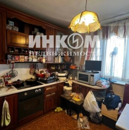 Продажа 3-комн квартиры на вторичном рынке Батайский проезд,  д. 65