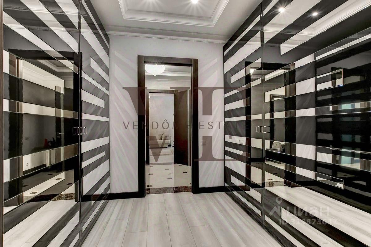 Аренда 3-комн квартиры на вторичном рынке Большой Козихинский переулок, 25