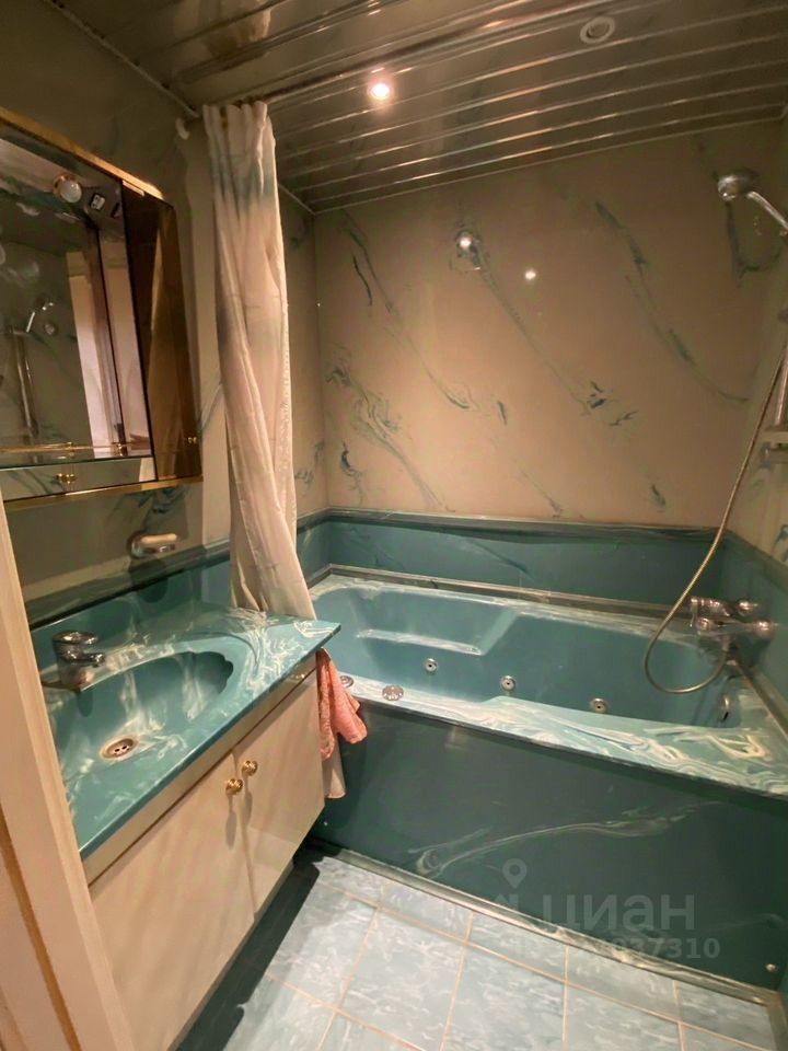 Продажа 3-комн квартиры на вторичном рынке Оршанская улица, 9