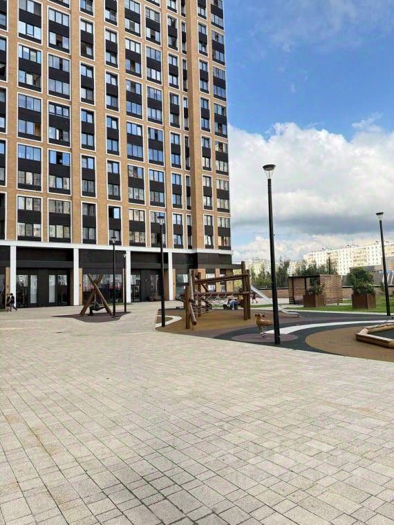 Продажа 2-комн квартиры на вторичном рынке Совхозная улица, 10Б