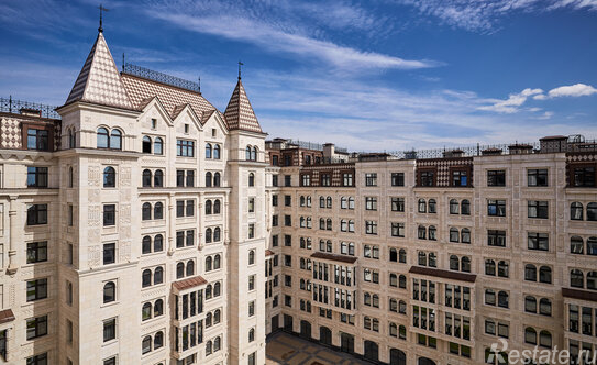 Продажа 2-комн квартиры на вторичном рынке Басков пер,  д. 2