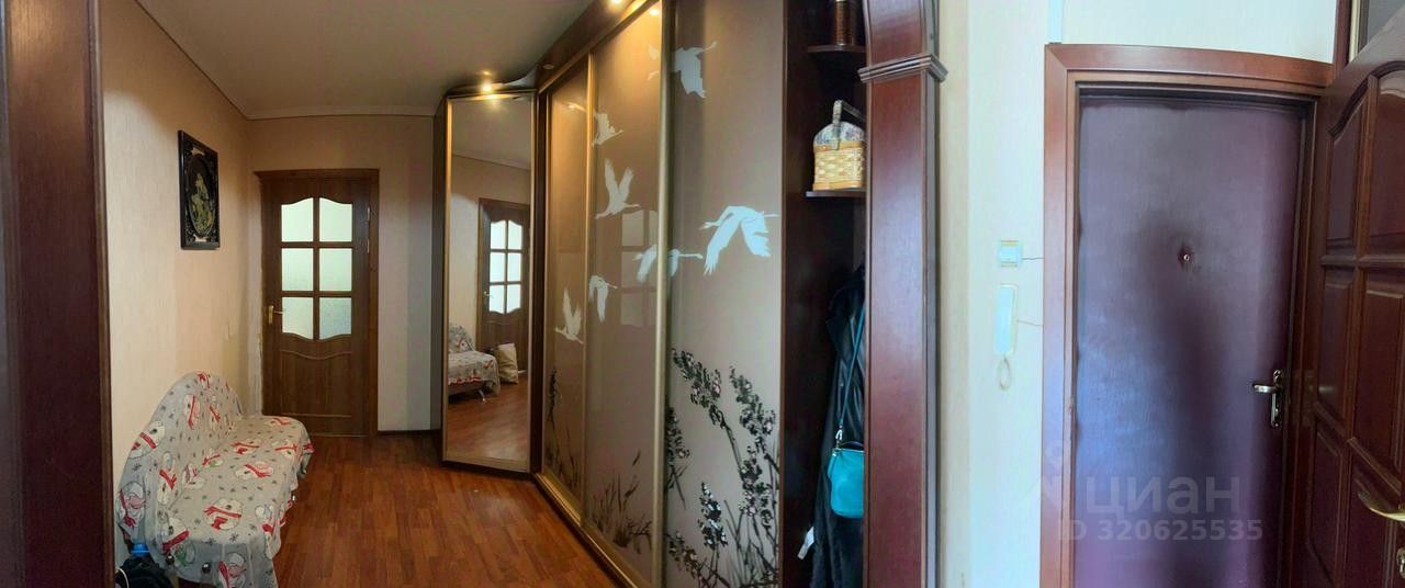 Продажа 2-комн квартиры на вторичном рынке Богатырский проспект, 57к1