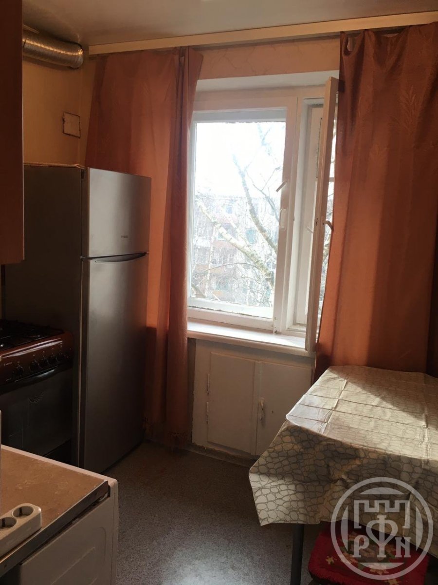 Аренда 1-комн квартиры на вторичном рынке Красное Село г., Красное Село г.,  д. 16,  к. 1