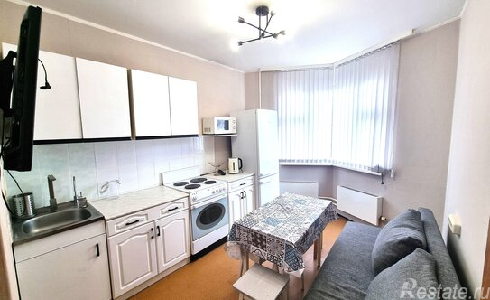 Продажа 2-комн квартиры на вторичном рынке ул Зеленоградская,  д. 35,  к. 5