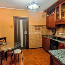 Продажа 3-комн квартиры на вторичном рынке Речицы, ул Совхозная,  д. 18