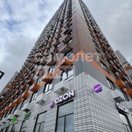 Продажа 3-комн квартиры на вторичном рынке Лобненская улица,  д. 13 к2