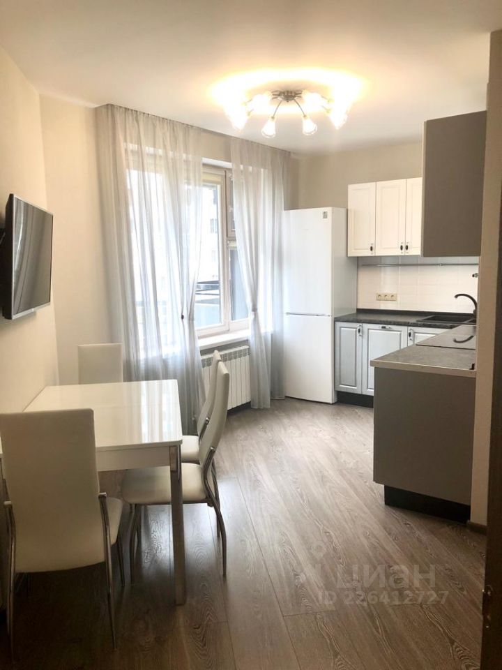 Аренда 1-комн квартиры на вторичном рынке улица Народного Ополчения, 3