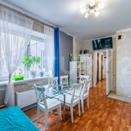 Продажа 4-комн квартиры на вторичном рынке Ленинский пр-кт,  д. 53,  к. 1