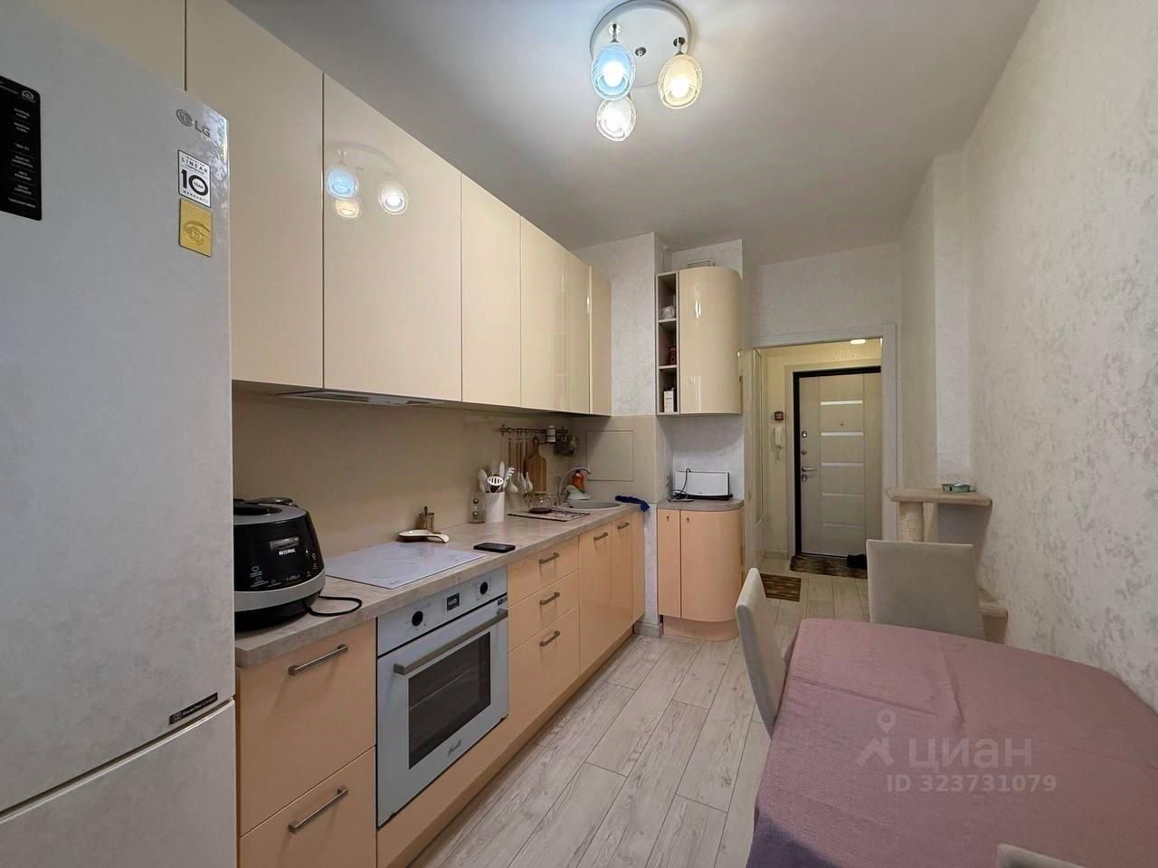 Продажа 3-комн квартиры на вторичном рынке проспект Маршала Жукова, 49