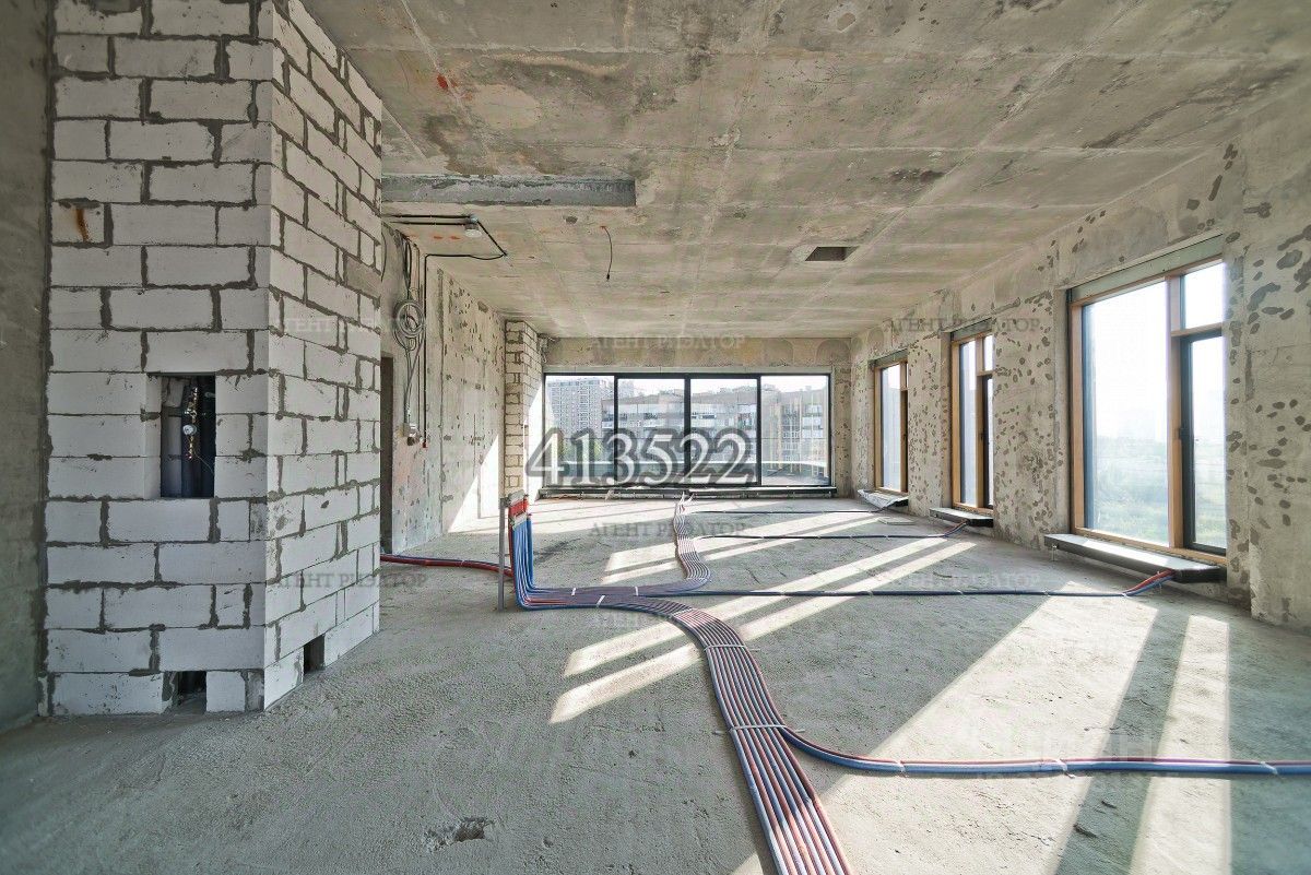 Продажа 5-комн квартиры на вторичном рынке Мосфильмовская улица, 1А