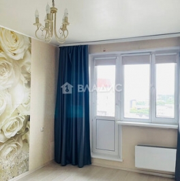 Продажа 1-комн квартиры на вторичном рынке Самаркандский б-р,  д. 12