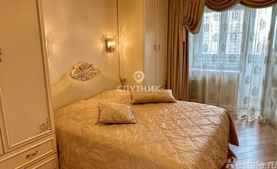 Продажа 4-комн квартиры на вторичном рынке ул Бакунинская,  д. 32/36