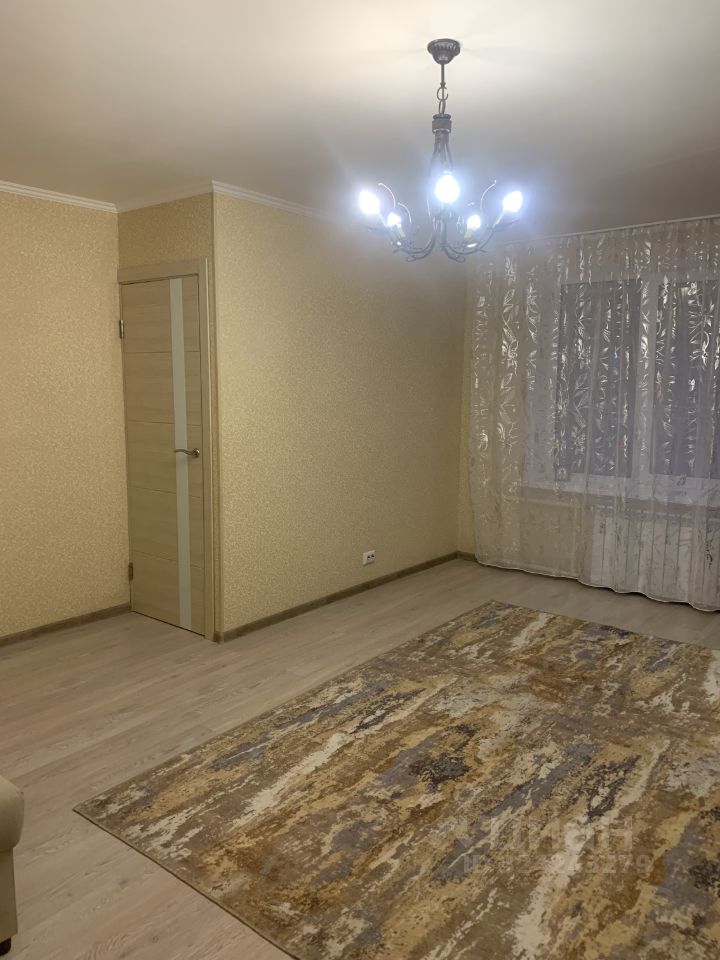 Аренда 1-комн квартиры на вторичном рынке Севастопольский проспект, 30