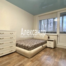 Продажа 3-комн квартиры на вторичном рынке улица Турку,  д. 24 к1