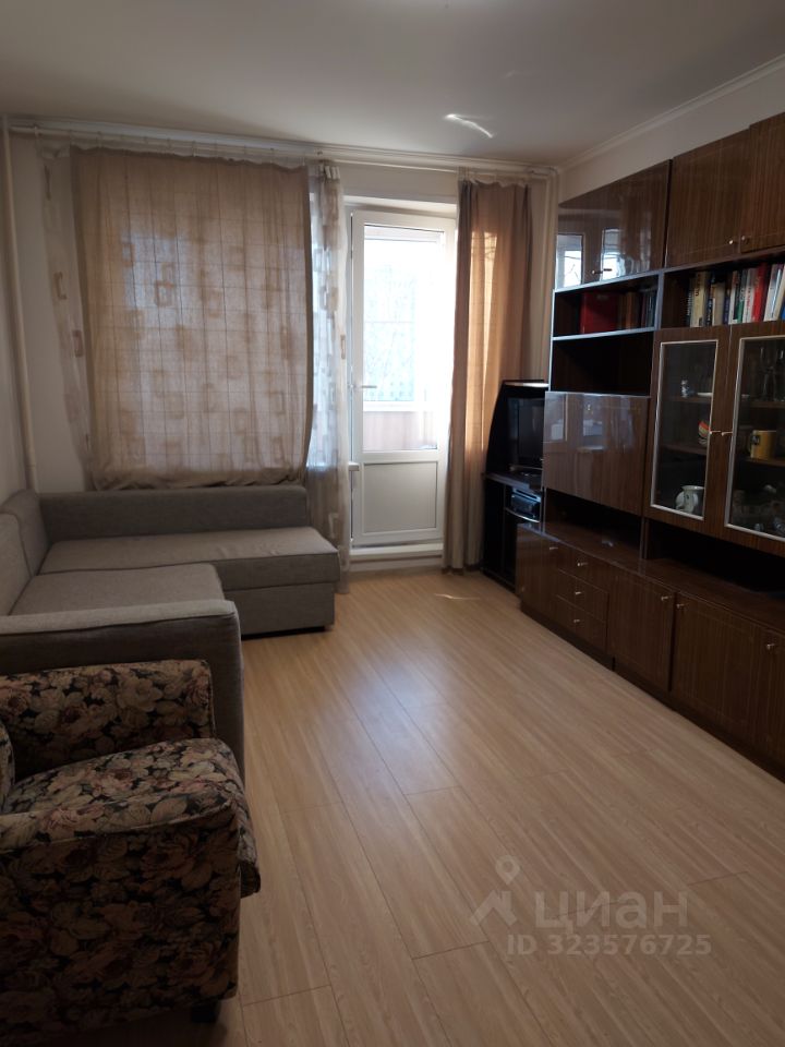 Аренда 2-комн квартиры на вторичном рынке Новоясеневский проспект, 40К3