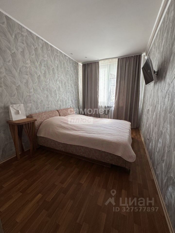 Продажа 3-комн квартиры на вторичном рынке Нахабино пгт, улица Новая, 1