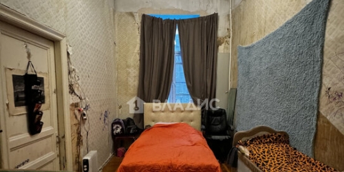 3-комн квартира ул Захарьевская,  д. 37
