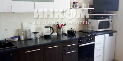 4-комн квартира ул Брусилова,  д. 31