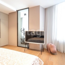 Продажа 3-комн квартиры на вторичном рынке ул Новоладожская,  д. 6,  к. 2