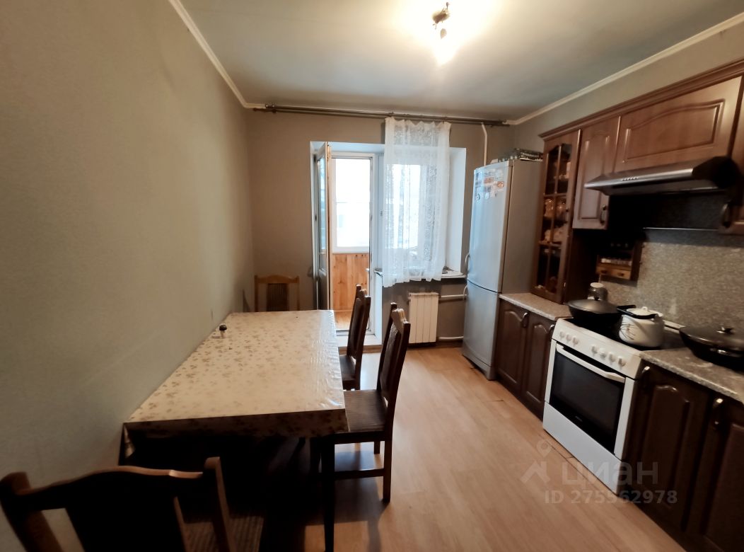 Аренда 3-комн квартиры на вторичном рынке Люберцы, Октябрьский проспект, 373к9