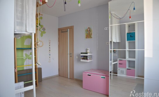 Продажа 3-комн квартиры на вторичном рынке ул Авиаторов,  д. 5