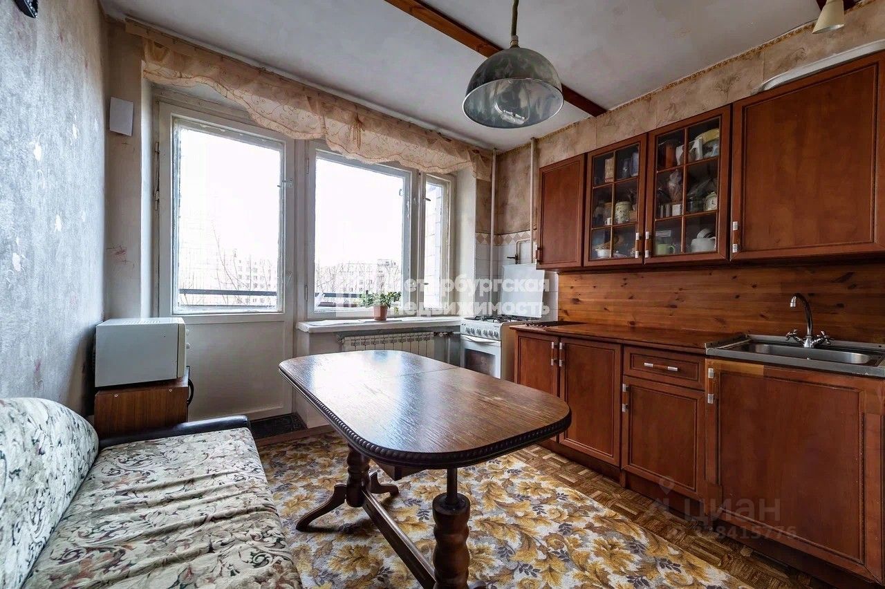 Продажа 2-комн квартиры на вторичном рынке улица Беринга, 34